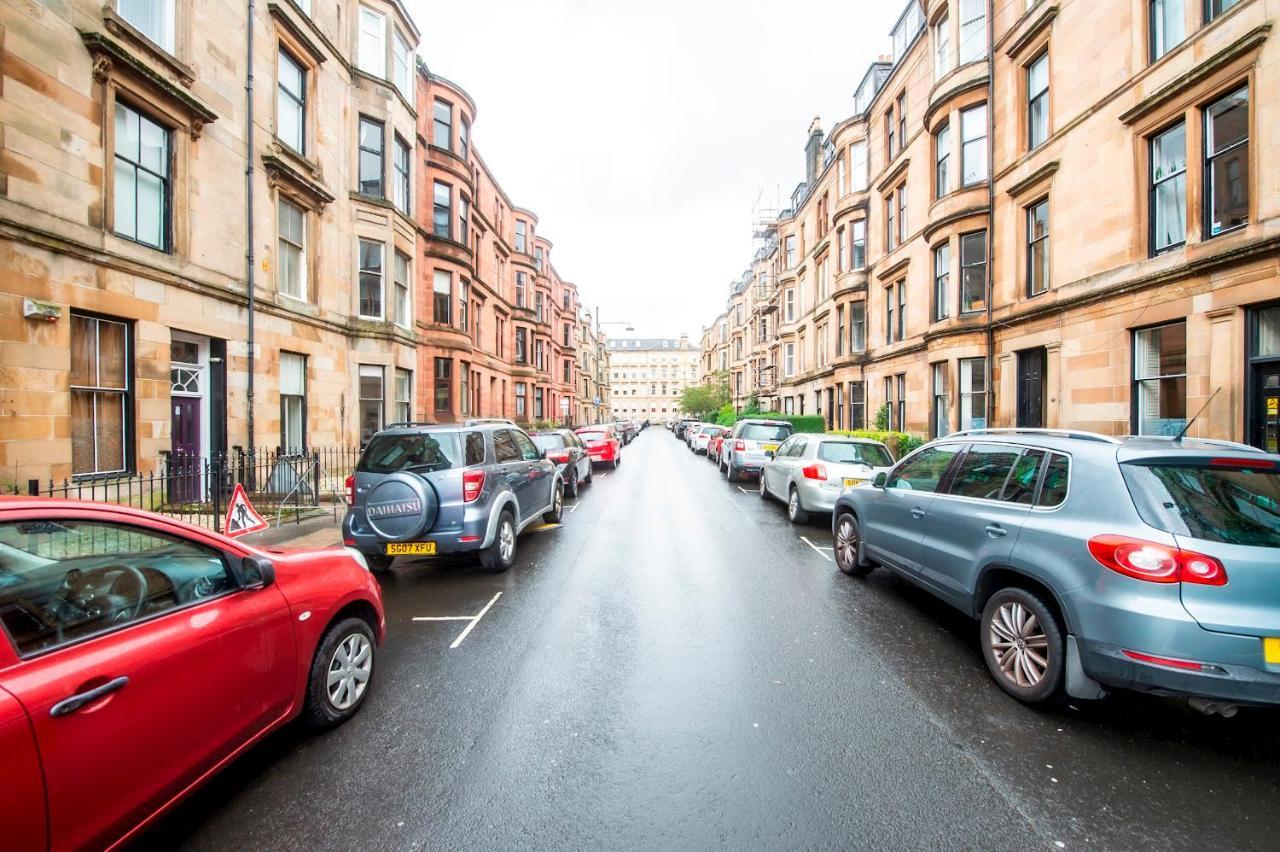 Ferienwohnung Pass The Keys Stylish 2 Bed In Heart Of West End Glasgow Exterior foto